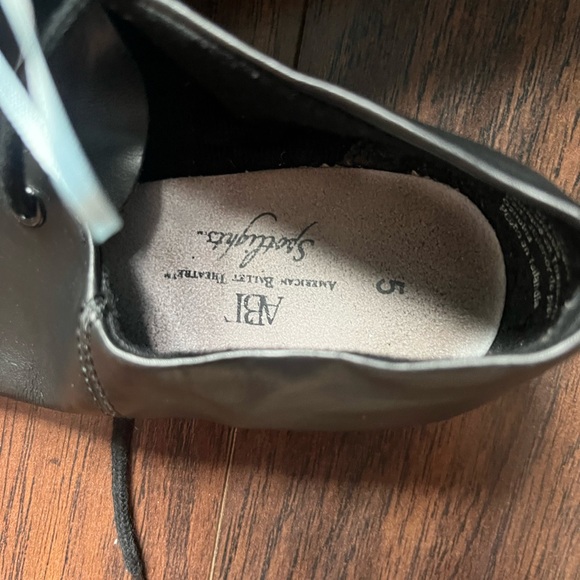 Stylish ABT Black Jazz Leather Women's Athletic Shoes - Picture 3 of 3